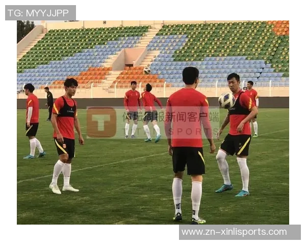 掌握足球长传技巧的要点与实用训练方法分享